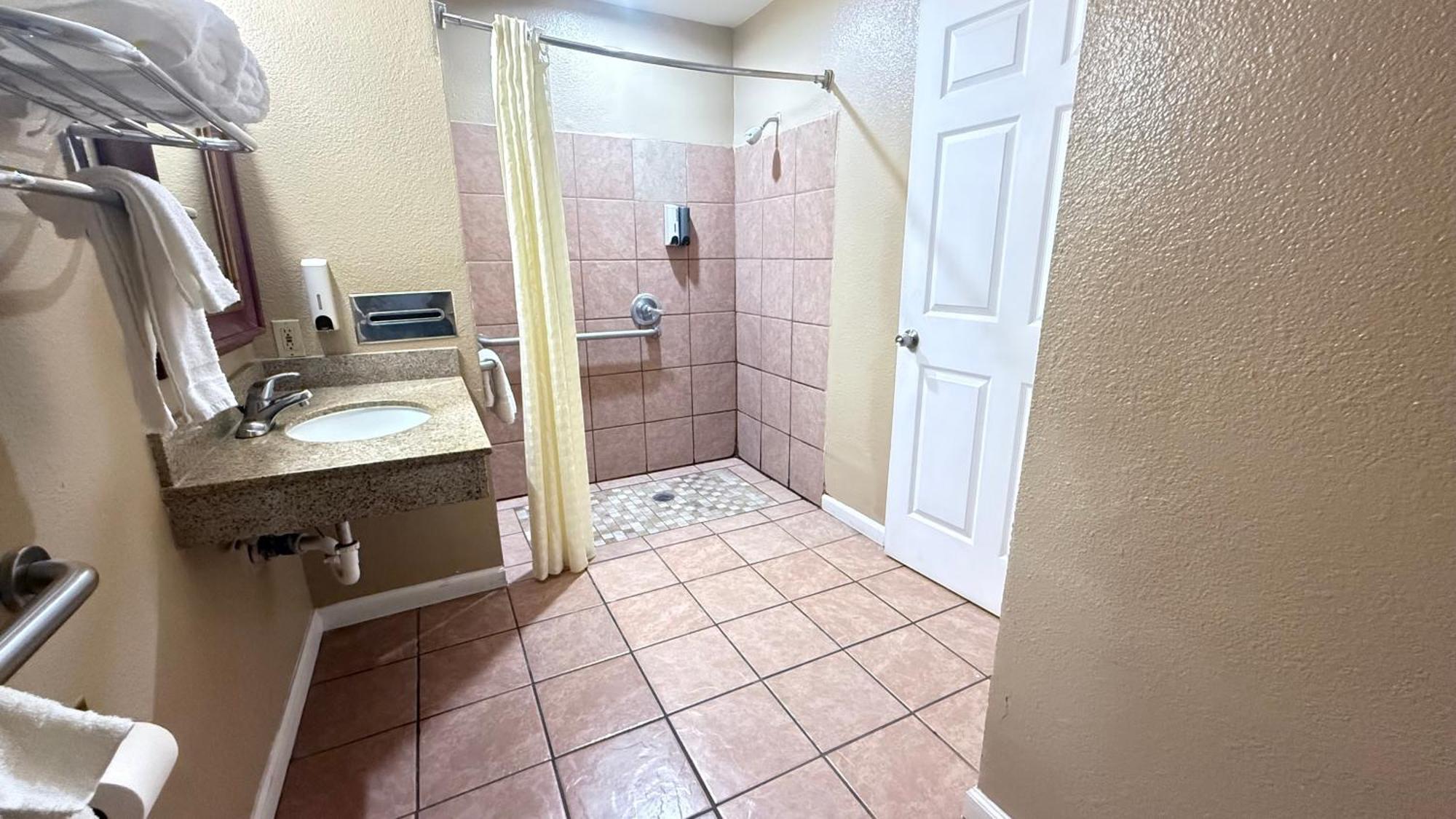 Valley Inn Watsonville Bagian luar foto